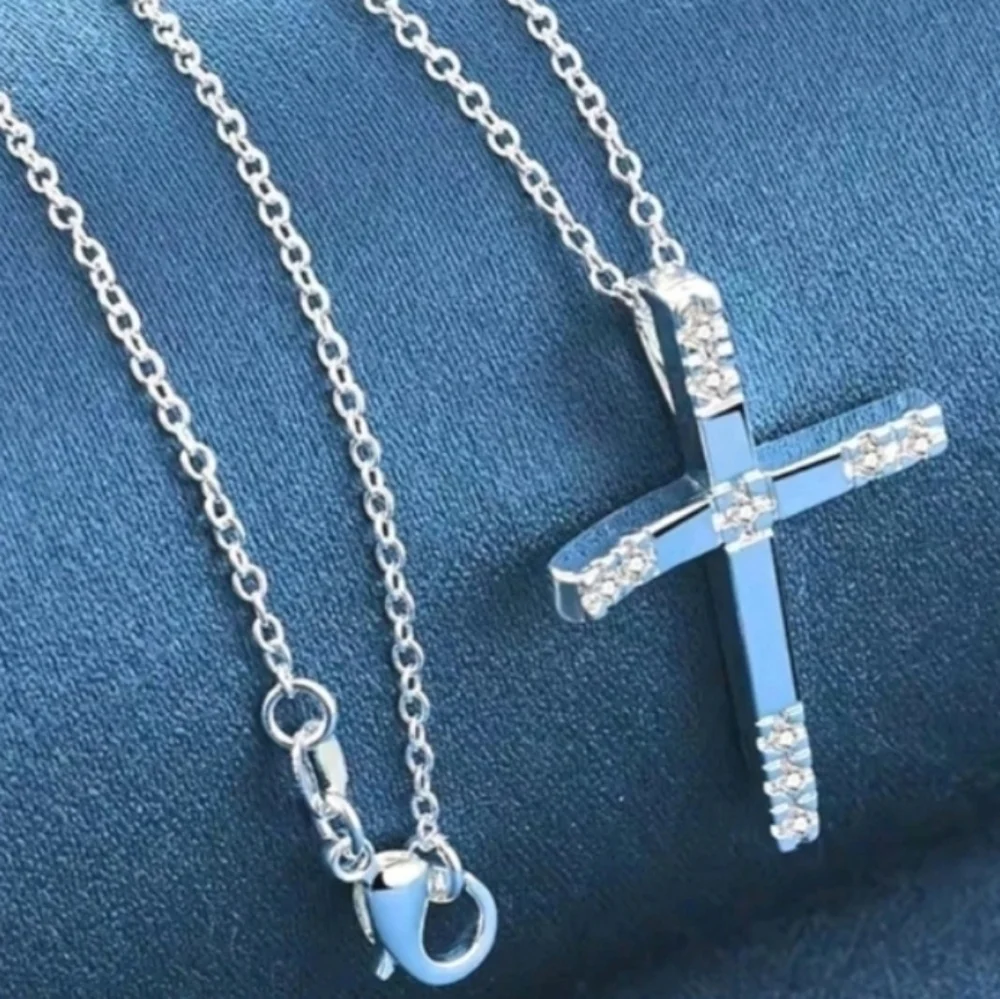 Elegant 14k Whit Gold Plated Cross Pendant Necklace 45cm